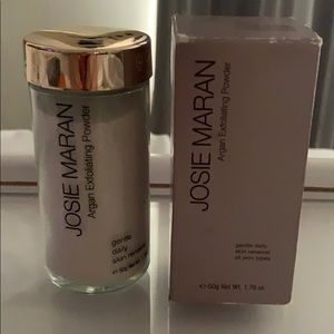 Josie Maran Argan Exfoliating Powder 1.76 oz.